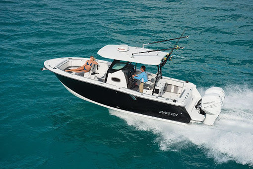 27' 2022 Blackfin