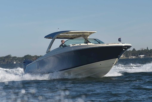 Chris Craft Launch 35 GT 40'