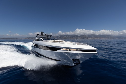Mangusta GranSport 33 109'