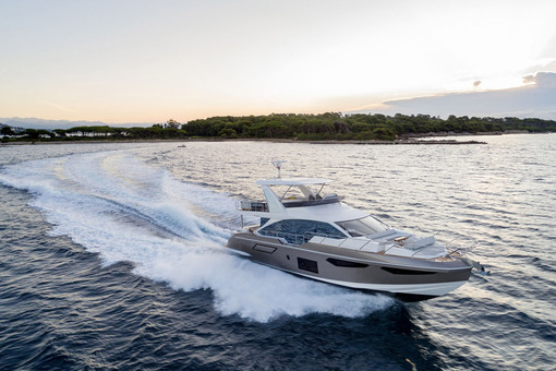 Azimut 60F 59'10