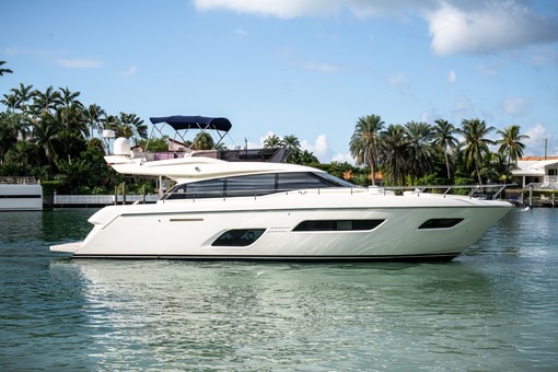 2019 FERRETTI 55' "CIRCLE GAME"
