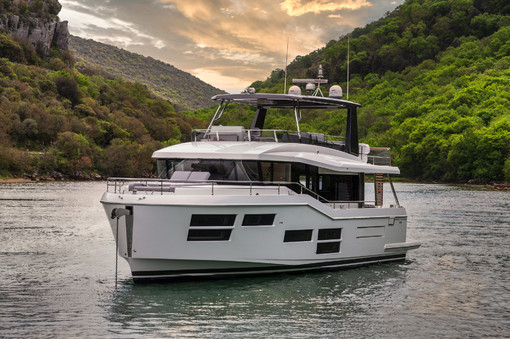 BENETEAU Grand Trawler 62 62'