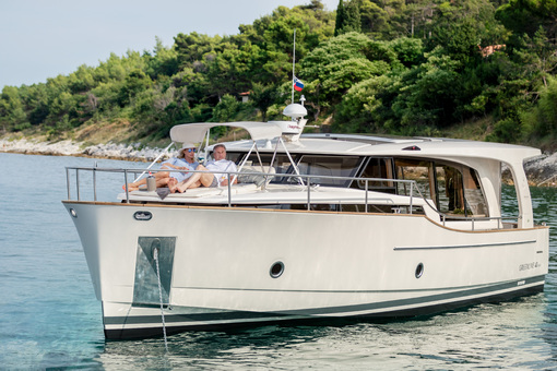 Greenline 40 Hybrid