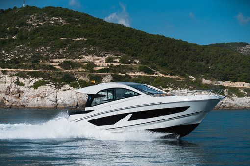 BENETEAU Gran Turismo 32 37'10