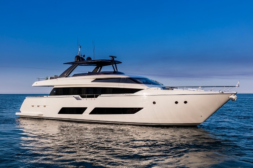Ferretti 850 85'9