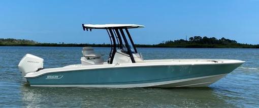 Boston Whaler 250 Dauntless 27'9