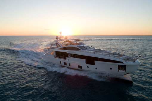 Azimut 32 Meter Grande 105'